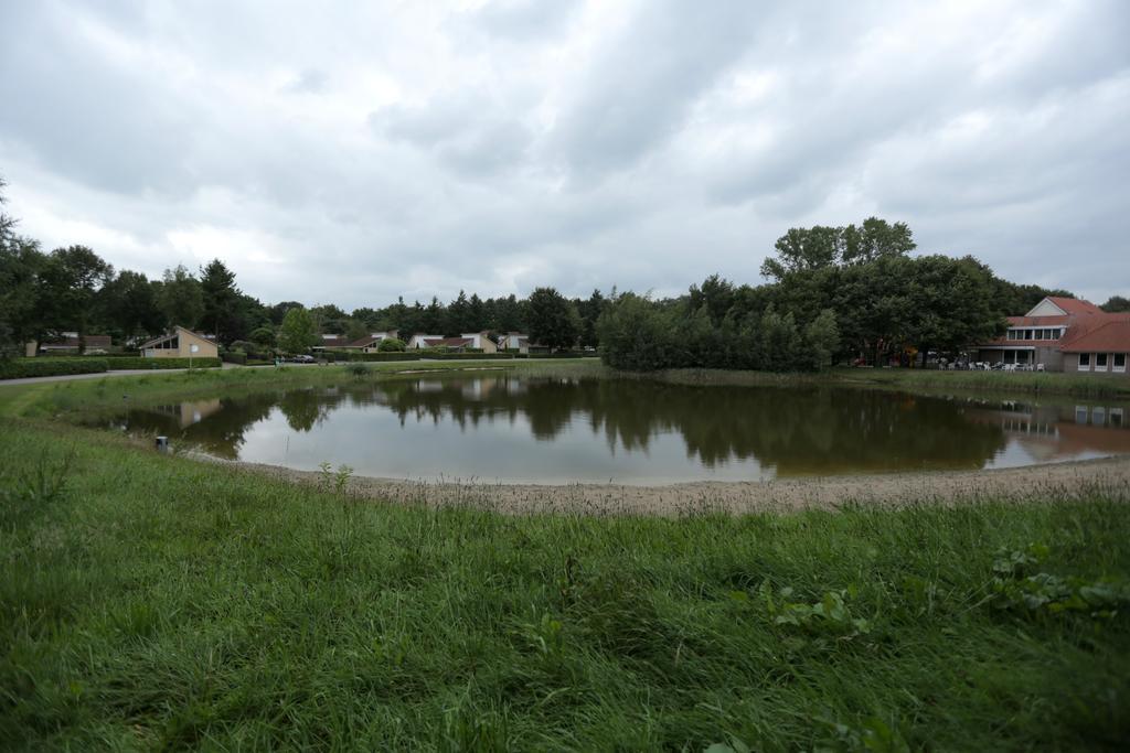 Landgoed De Lindenbergh 호텔 옴멘 외부 사진